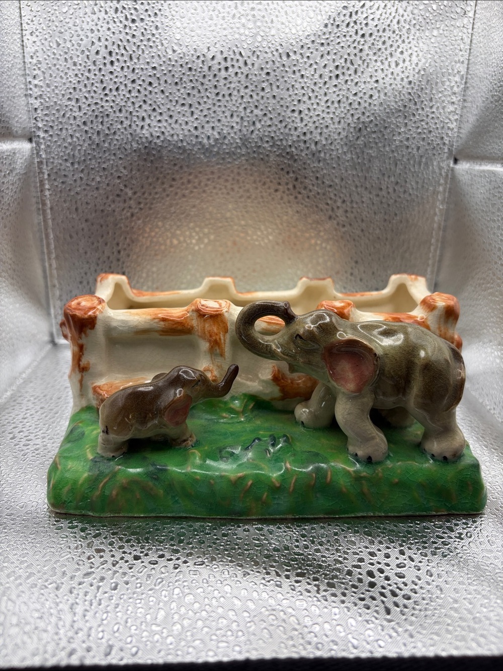 Vintage ceramic plantar. Appox 7” x 4-1/2” x 3”.